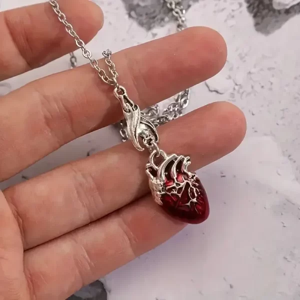Gothic Vampire Bat Bloody Heart Pendant Necklace Fashionable Pagan Witch Jewelry Anatomy Heart Halloween Accessories Gift - Image 2