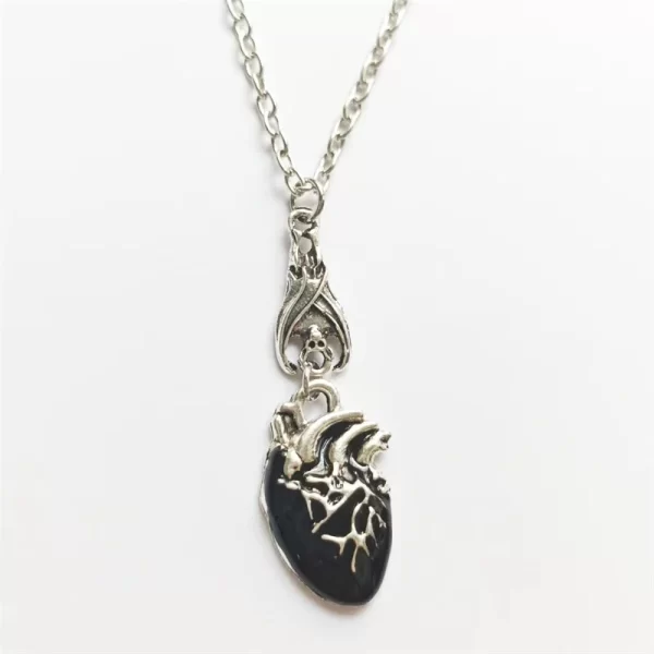 Gothic Vampire Bat Bloody Heart Pendant Necklace Fashionable Pagan Witch Jewelry Anatomy Heart Halloween Accessories Gift - Image 3